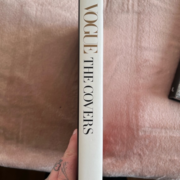 Vogue The Covers - Picture 2 of 3
